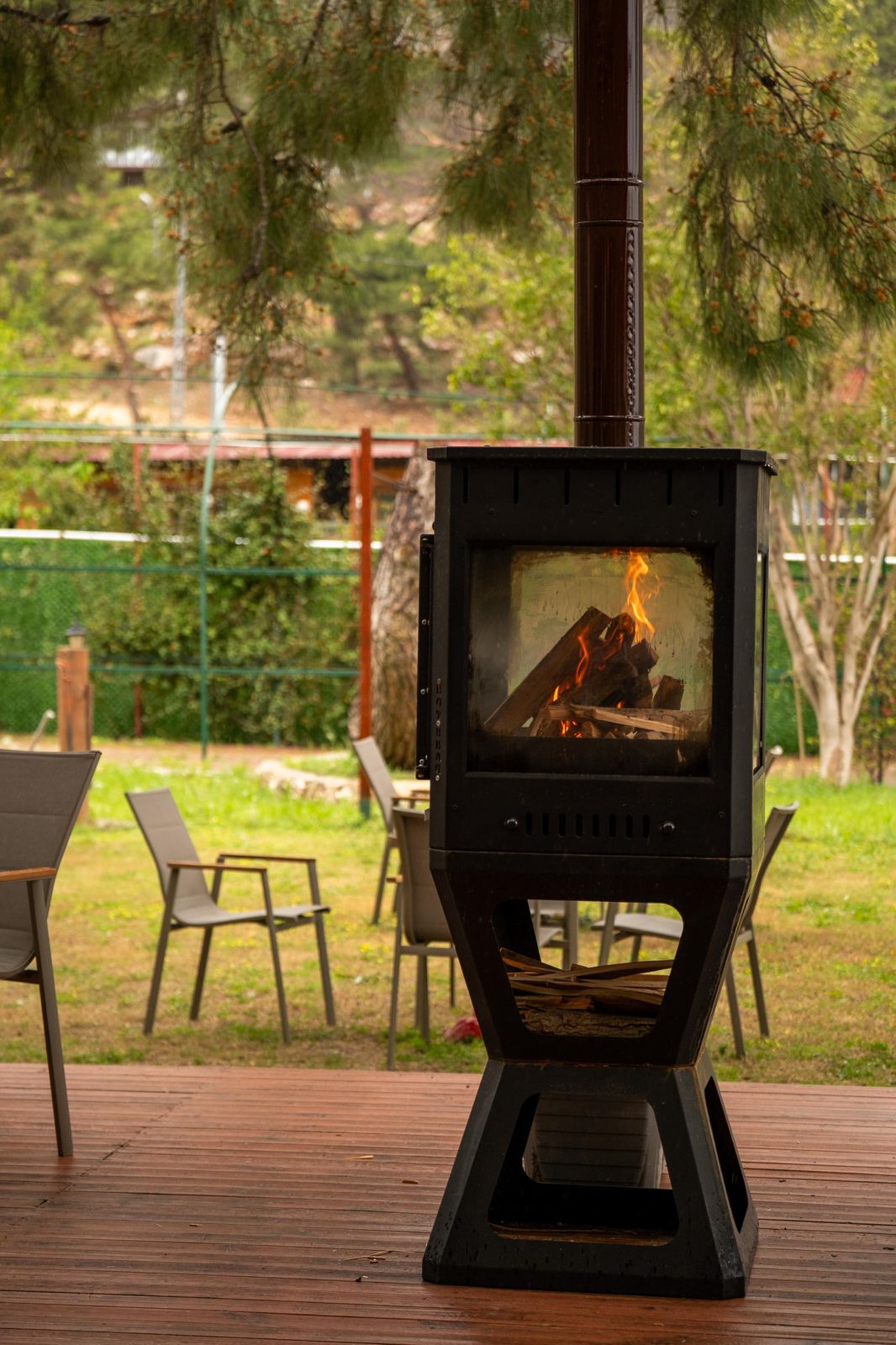 Welt Bungalows — Modern Bungalov ve Doğa Manzaraları